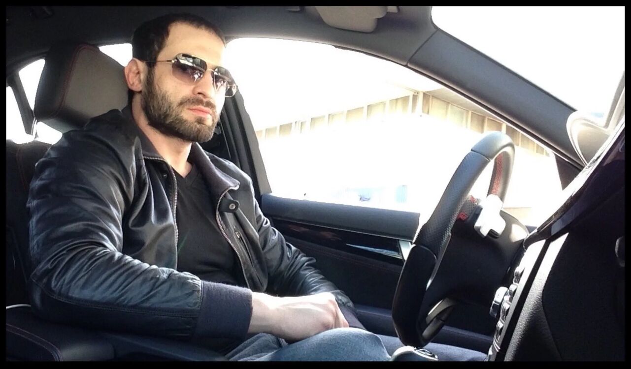  40677568  Deni, 39 ,    