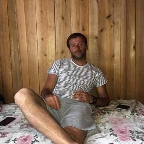  20382438  Guri, 41 ,    
