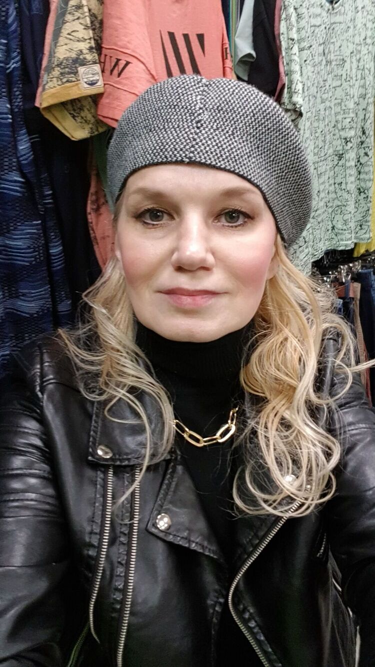  53498618  , 53 ,    -