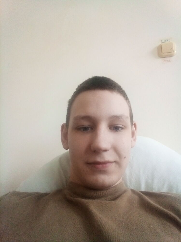  46632938  , 19 ,    