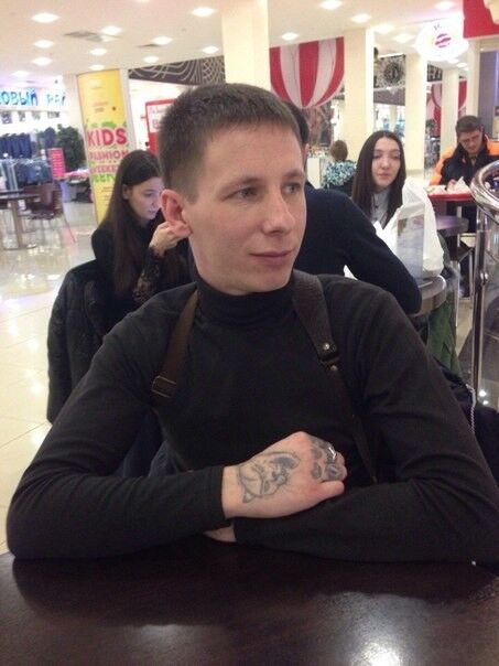  18735098  Andrei, 38 ,    