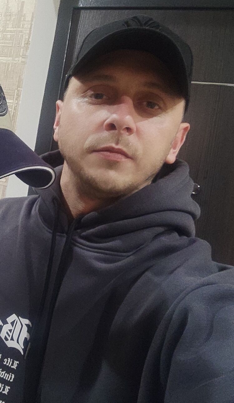  43074238  , 37 ,    