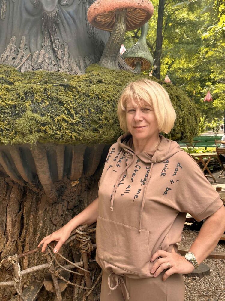 ���� 56072438 ������� Ina, 57 ���, ���� ���������� � ��������