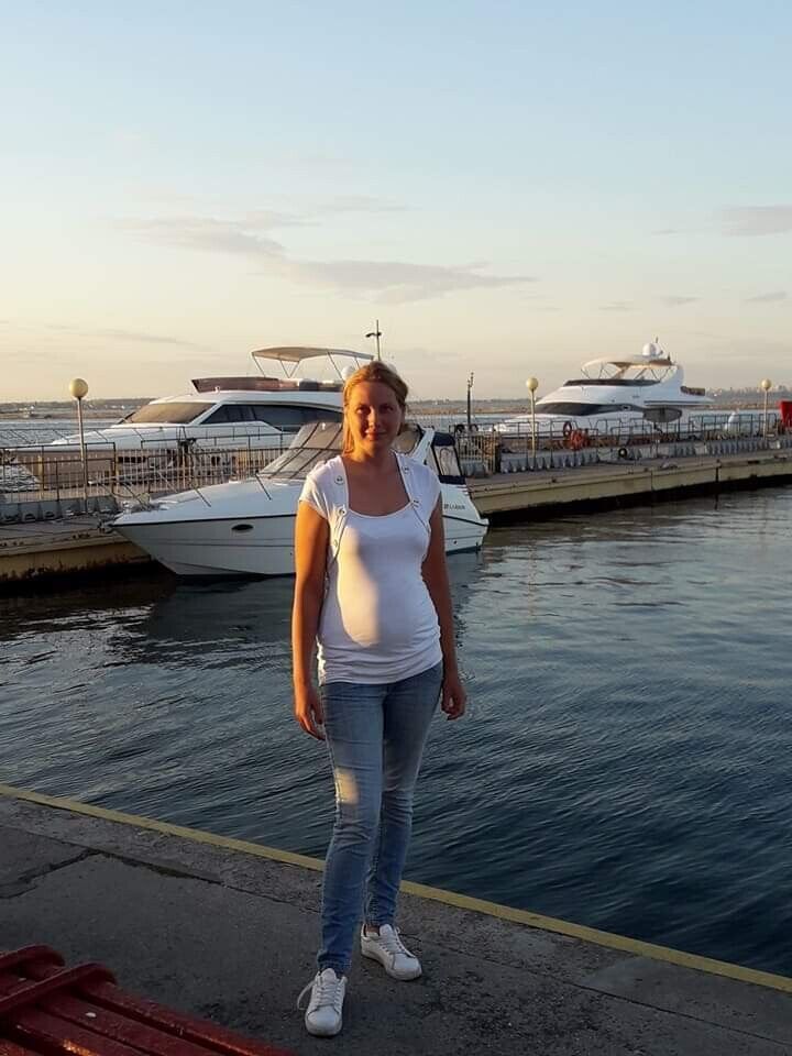  ,   Marina, 36 ,  