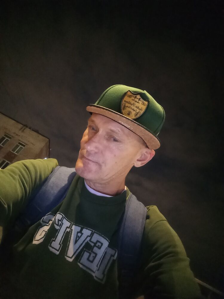  47136878  , 52 ,    -