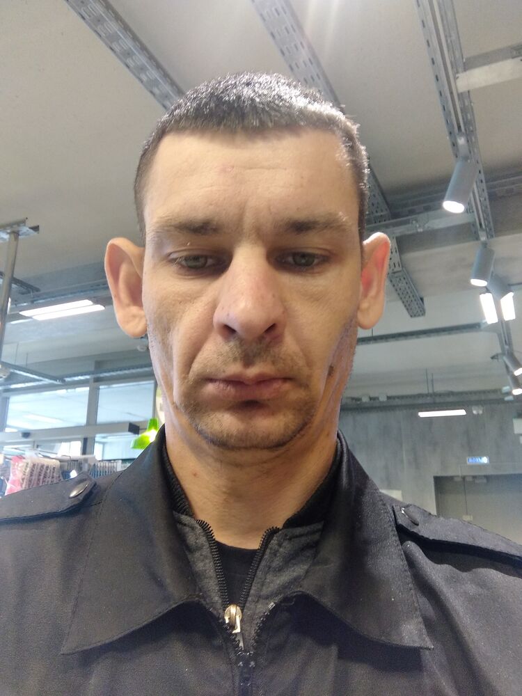  36128558  , 35 ,    -