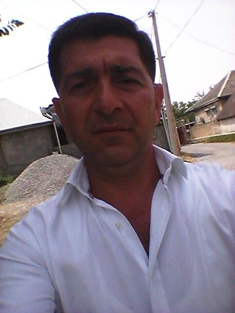 13136898  Farid, 47 ,    