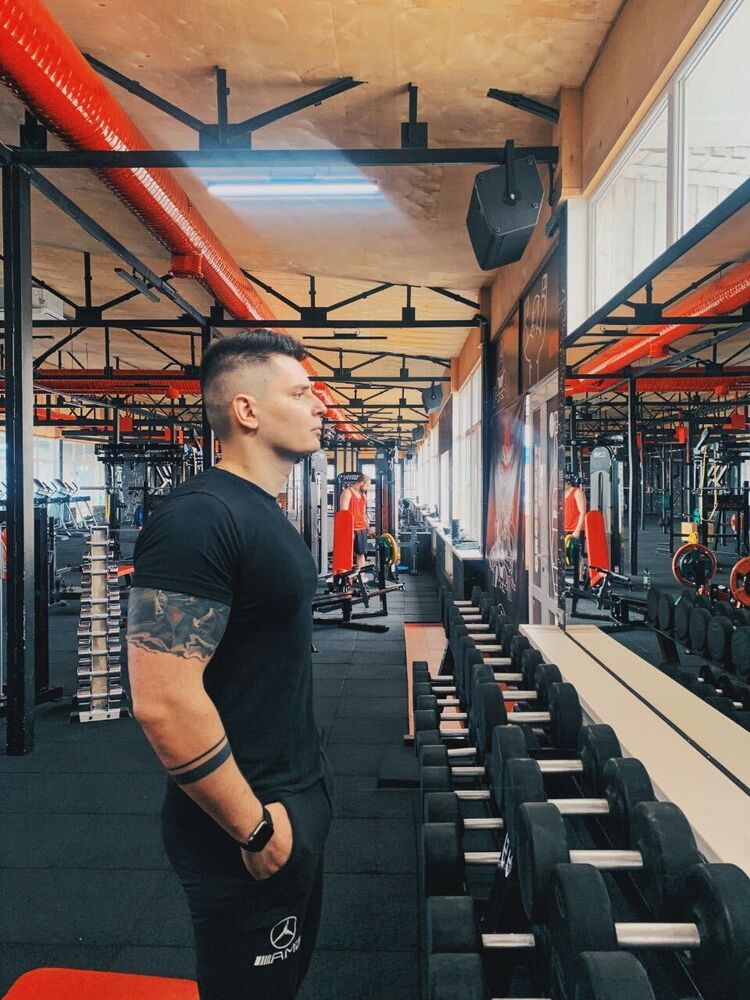  26615618  Alexan, 33 ,    