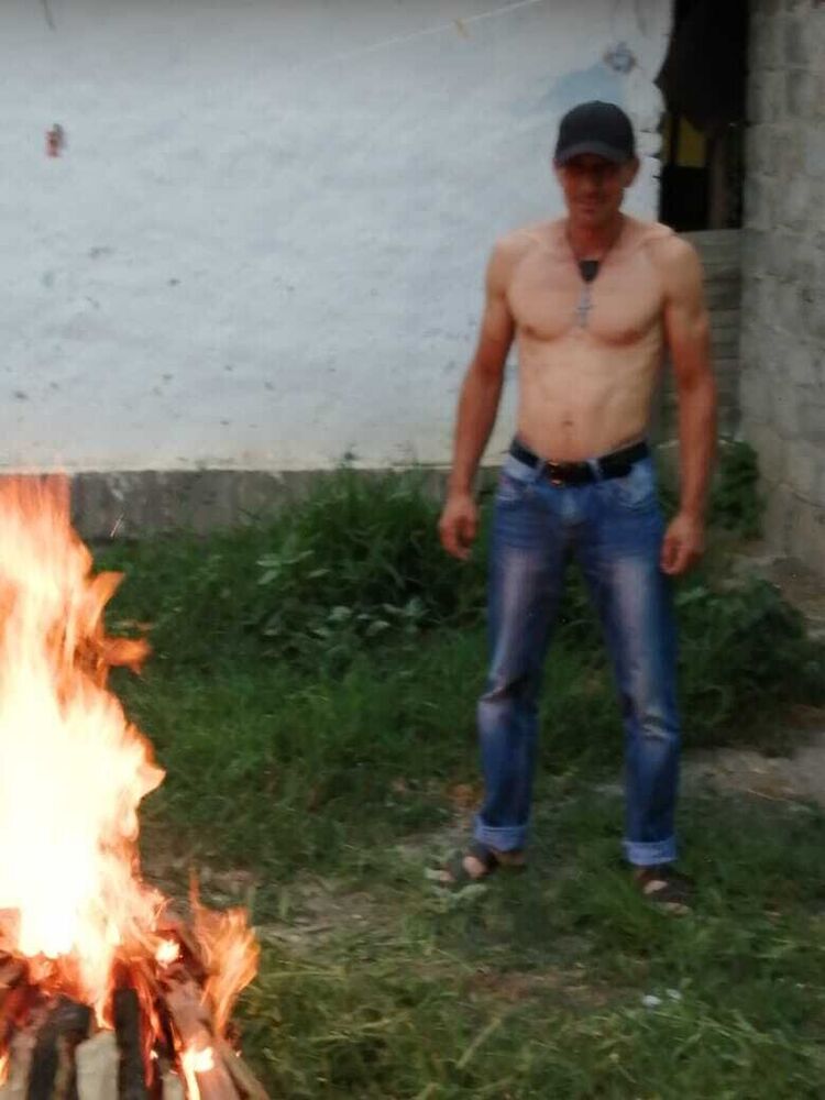  20630988  , 44 ,    