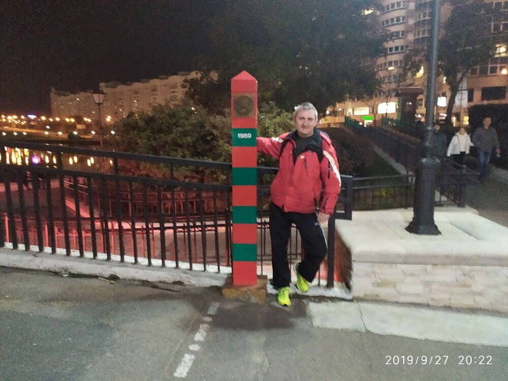  48004688  Pavel, 51 ,    