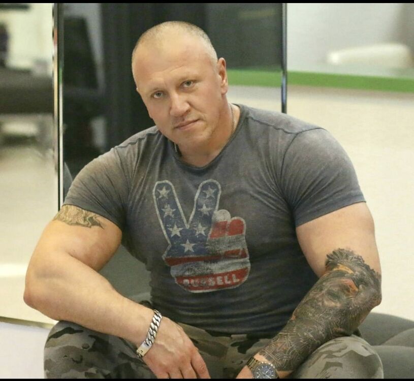  41173948  , 47 ,    