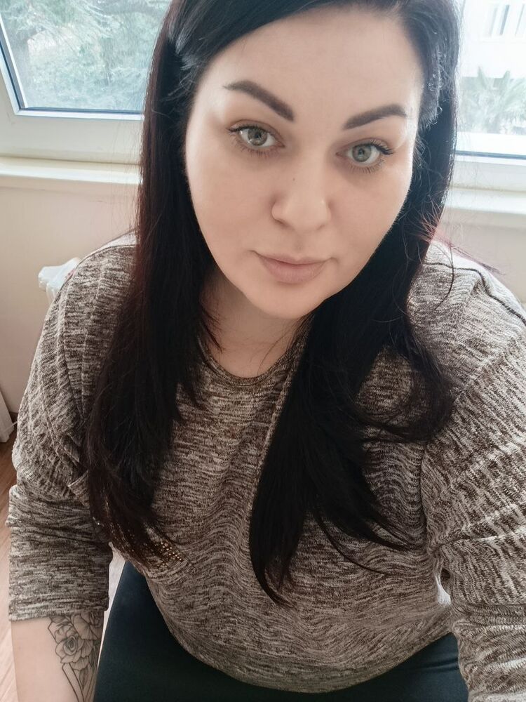  50607858  Elena, 40 ,    