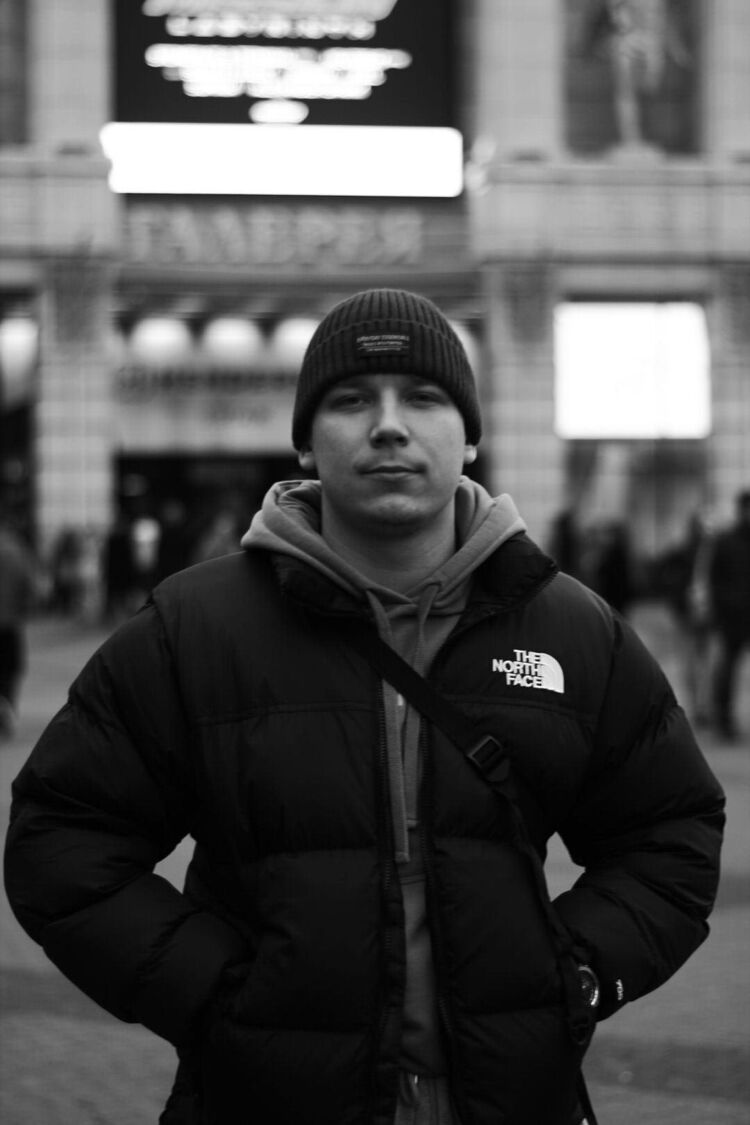  54090428  Ilya, 25 ,    -