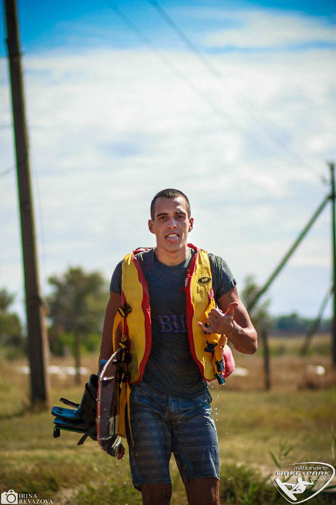  9918288  Nikolay, 31 ,     