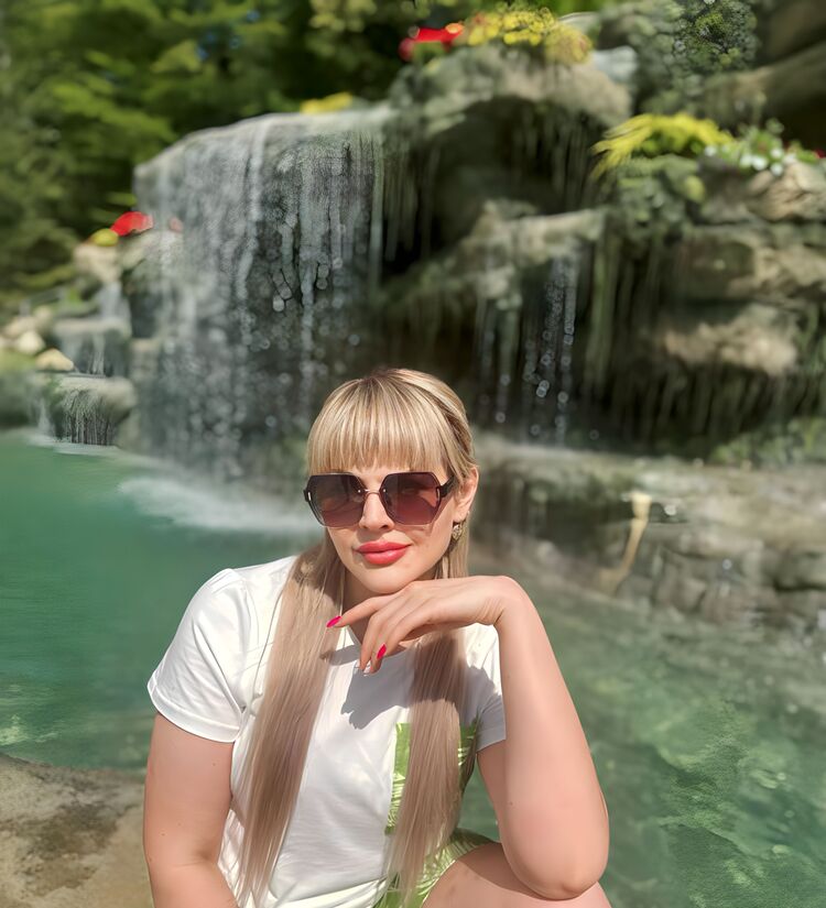 ���� 42342018 ������� Julia, 38 ���, ���� ���������� � ����������