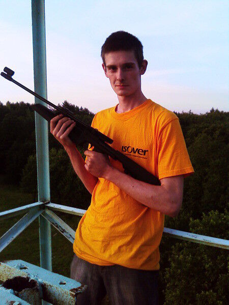  9744128  Vlad, 40 ,    