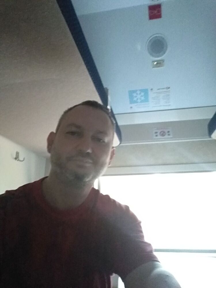  43127688  , 48 ,    
