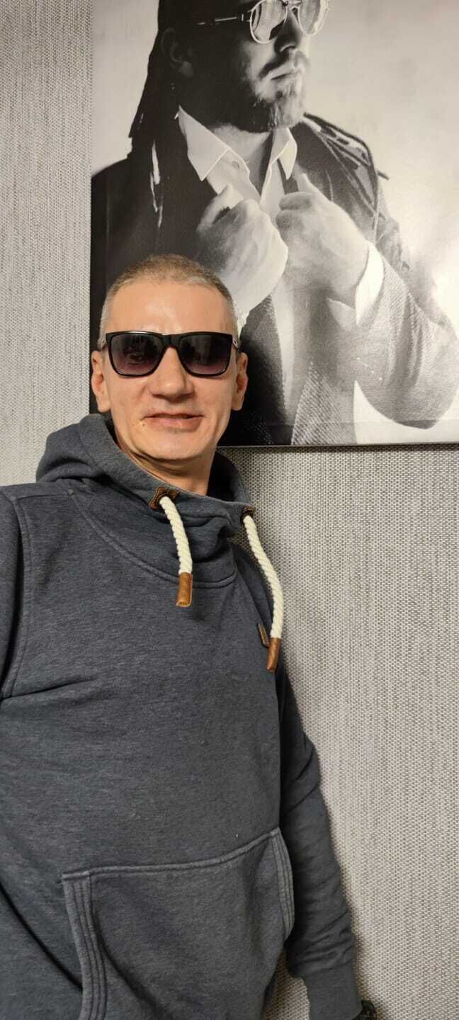  -,   , 44 ,   ,   