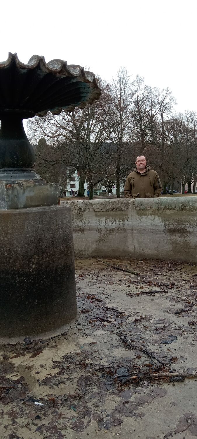  Praha,   Jurijs, 42 ,   ,   , c , 