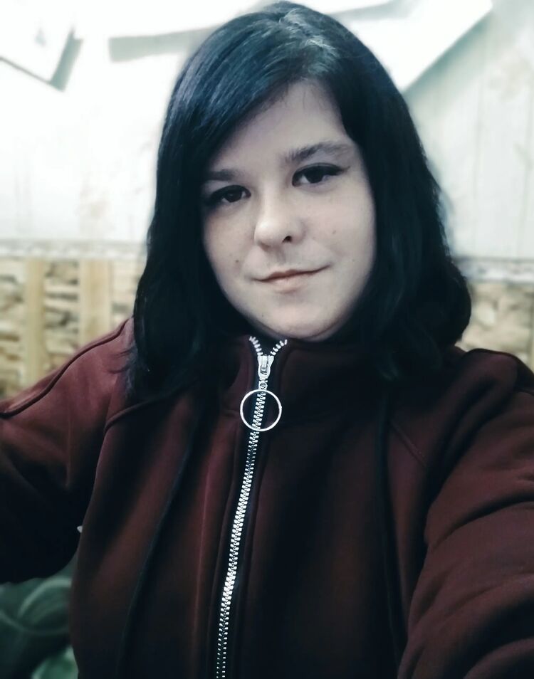  48933068  , 34 ,    