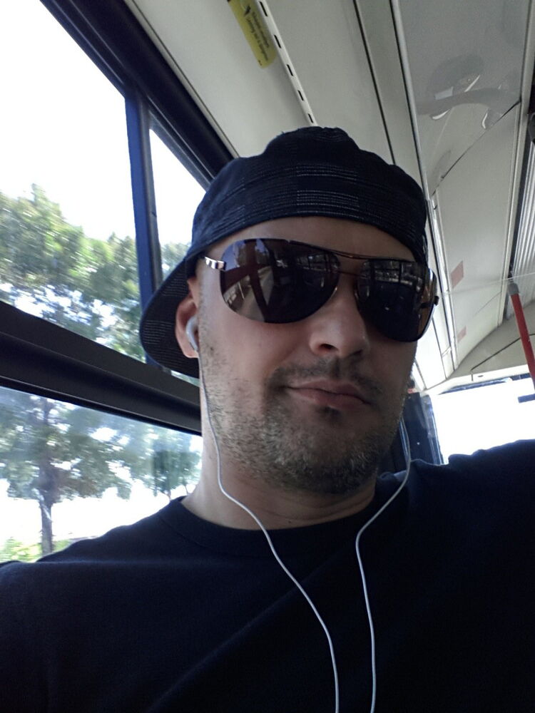  5150878  Skyzo, 48 ,    