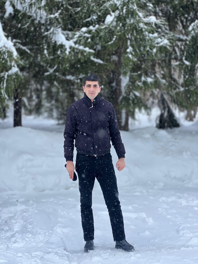 ���������� ����������, ���� ������� Parviz, 32 ����, ������������ ��� ����� � ���������, c�������� ���������, ���������