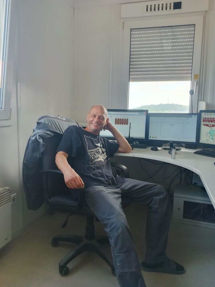  -,   , 45 ,     , c 