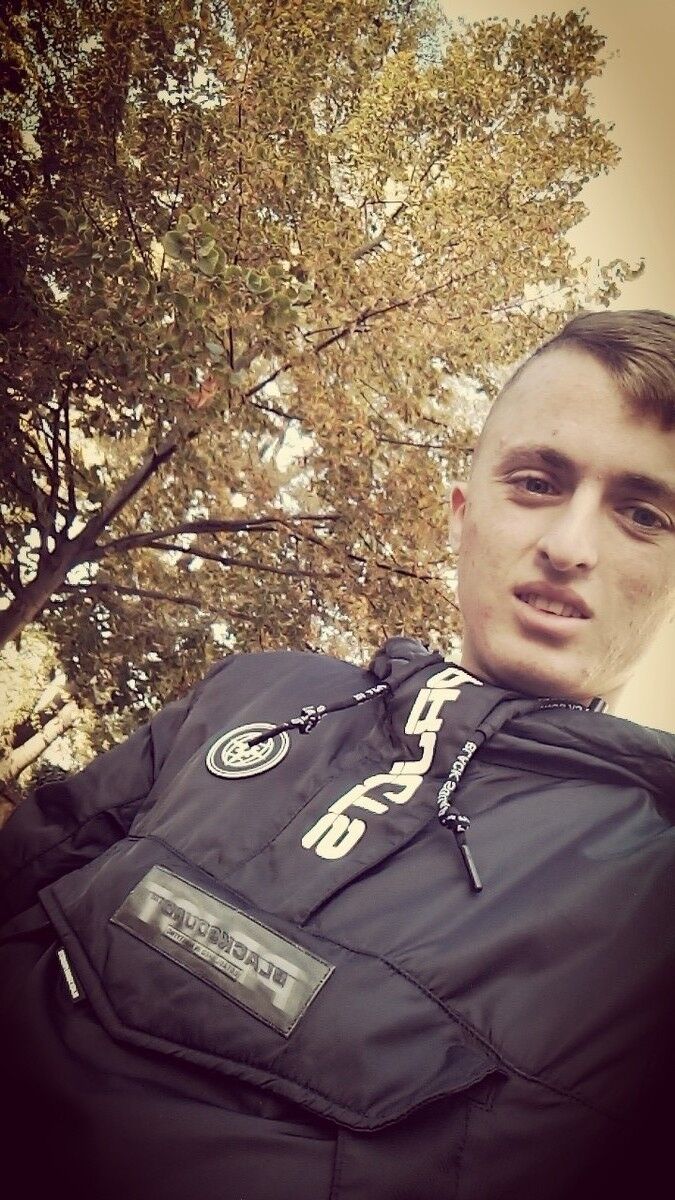  17674288  Mihai, 24 ,    Mlada Boleslav