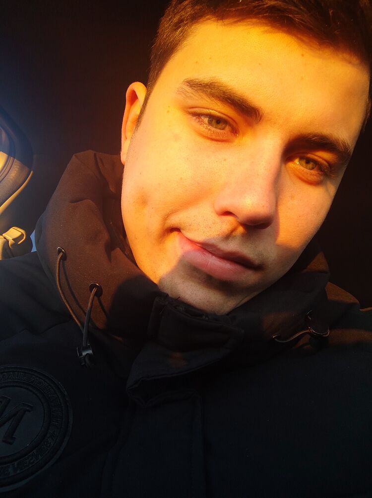  33706548  , 22 ,    