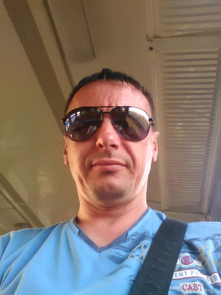  7627418  , 49 ,    