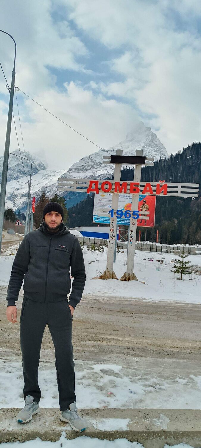  51845608  Israpilov, 38 ,    