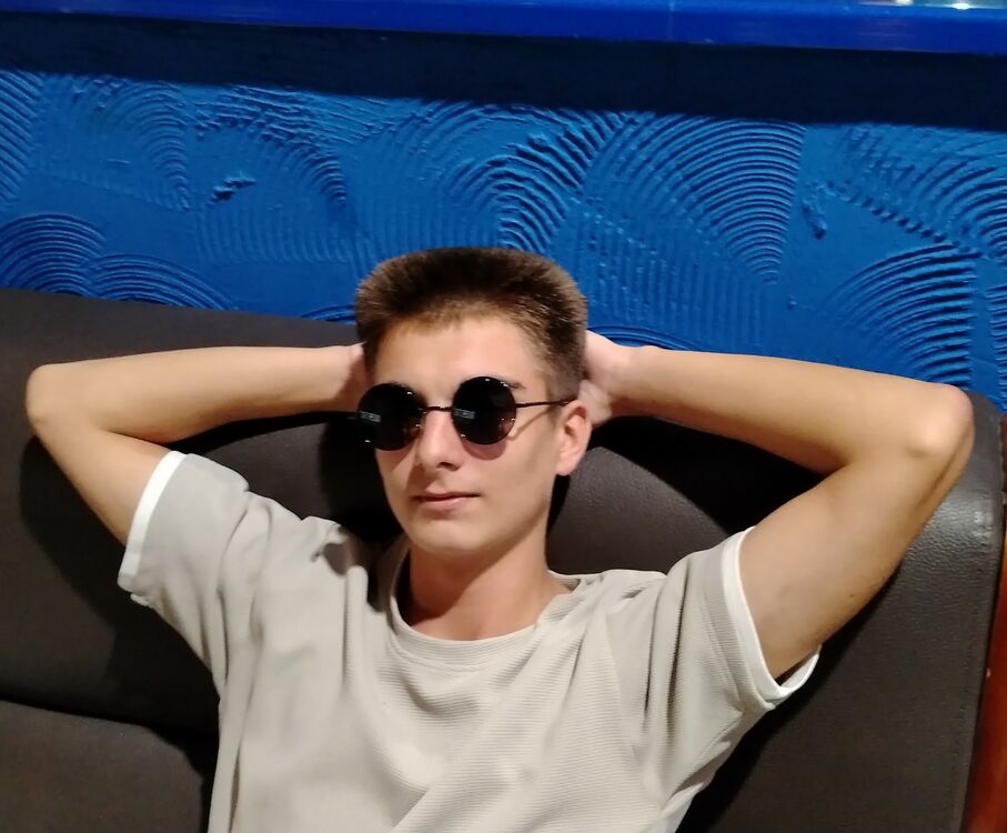 ���� 53677048 ����� Ҹ��, 18 ���, ���� ���������� � �����������