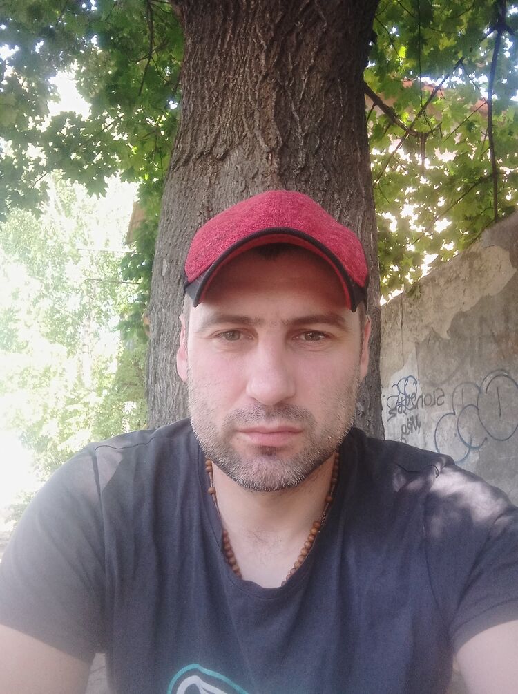  46710678  , 32 ,    