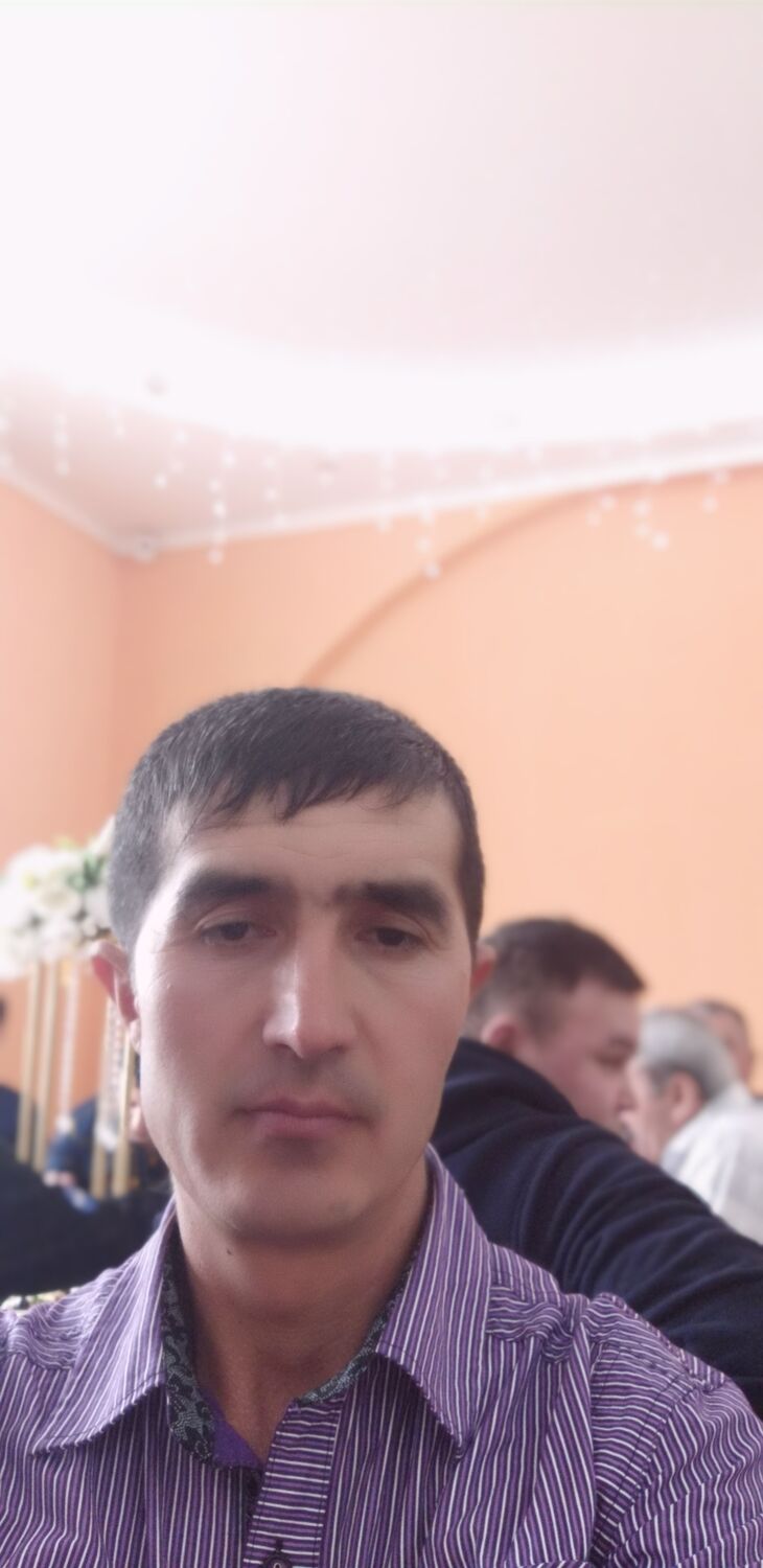  40548638  Ikram, 43 ,    