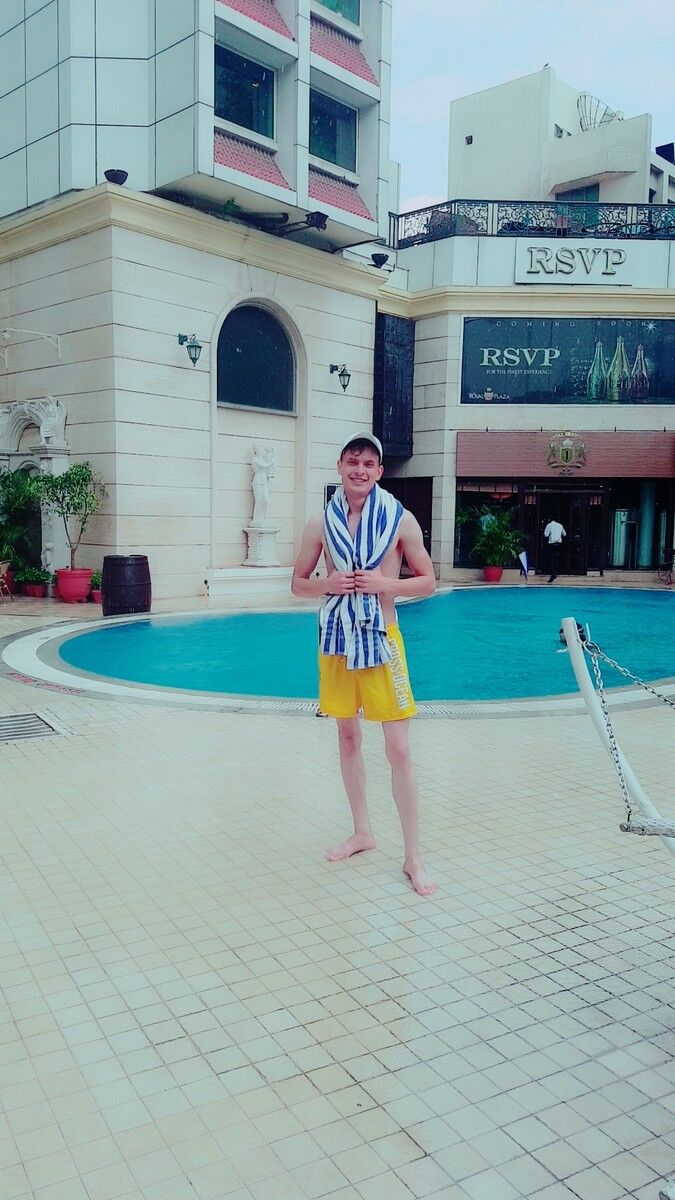  ,   Mehroj, 34 ,   , 