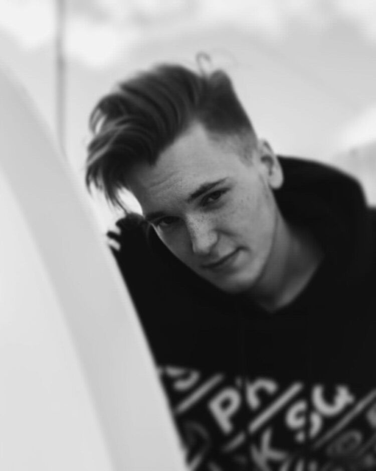  ,   Evgeny, 25 ,   ,   
