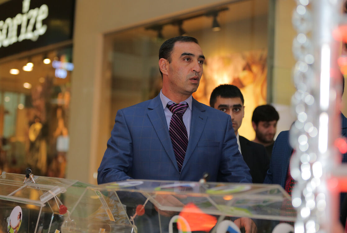  6929538  Miser, 45 ,    