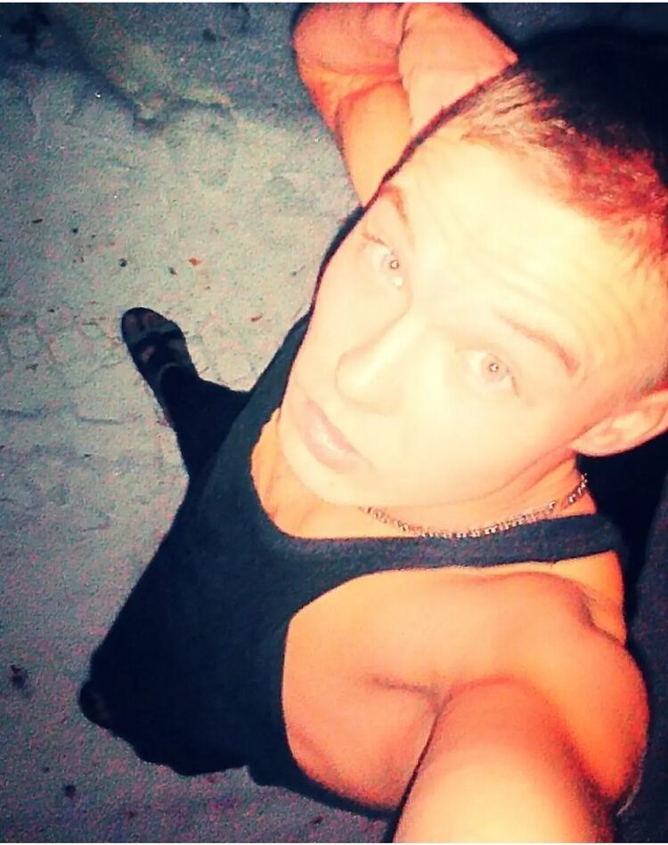  28104658  Ilya, 26 ,     