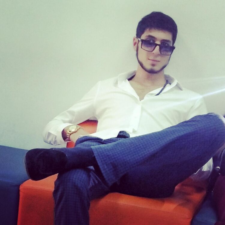  54714698  , 35 ,    --