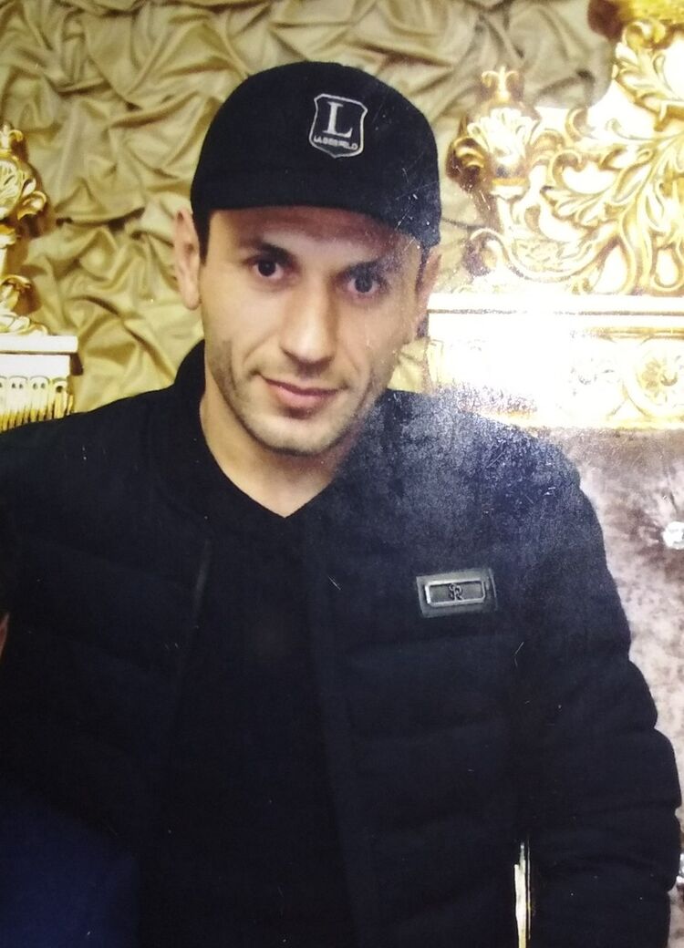  ,   Dominik, 36 ,   ,   , c 