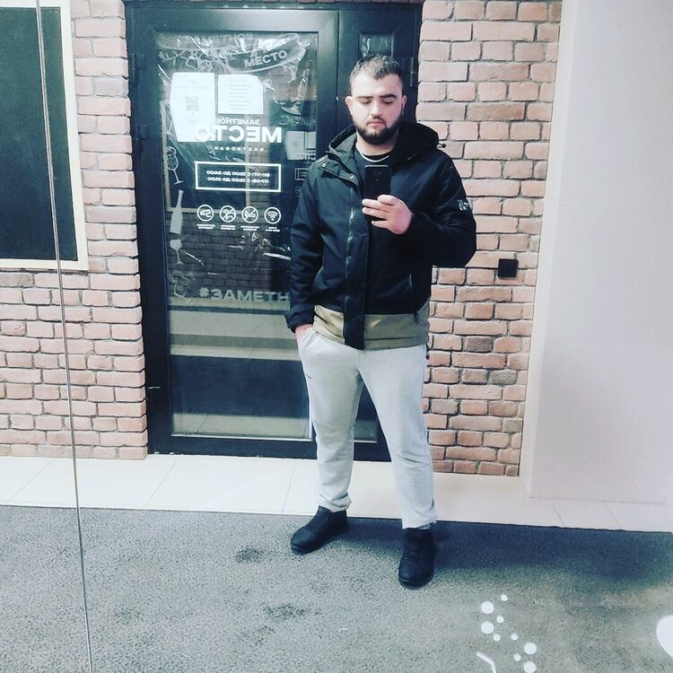  48609818  , 26 ,    