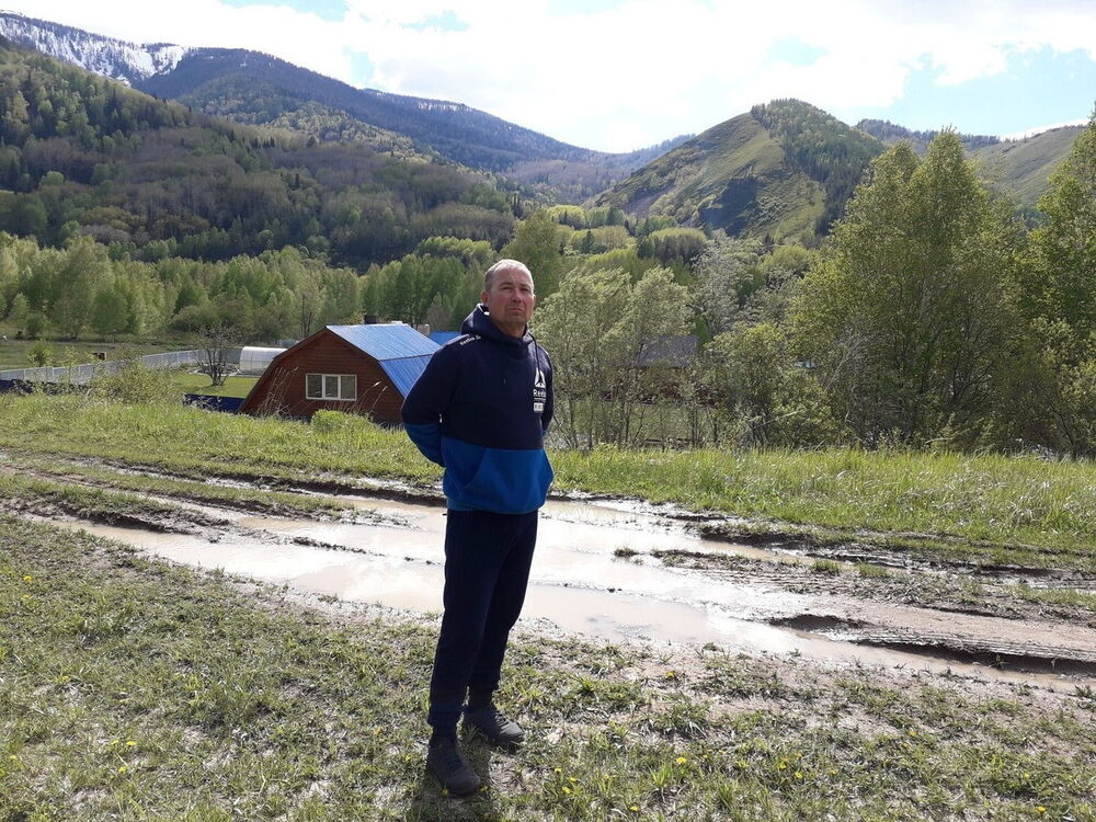  ,   Yuriy, 59 ,   ,   , c 