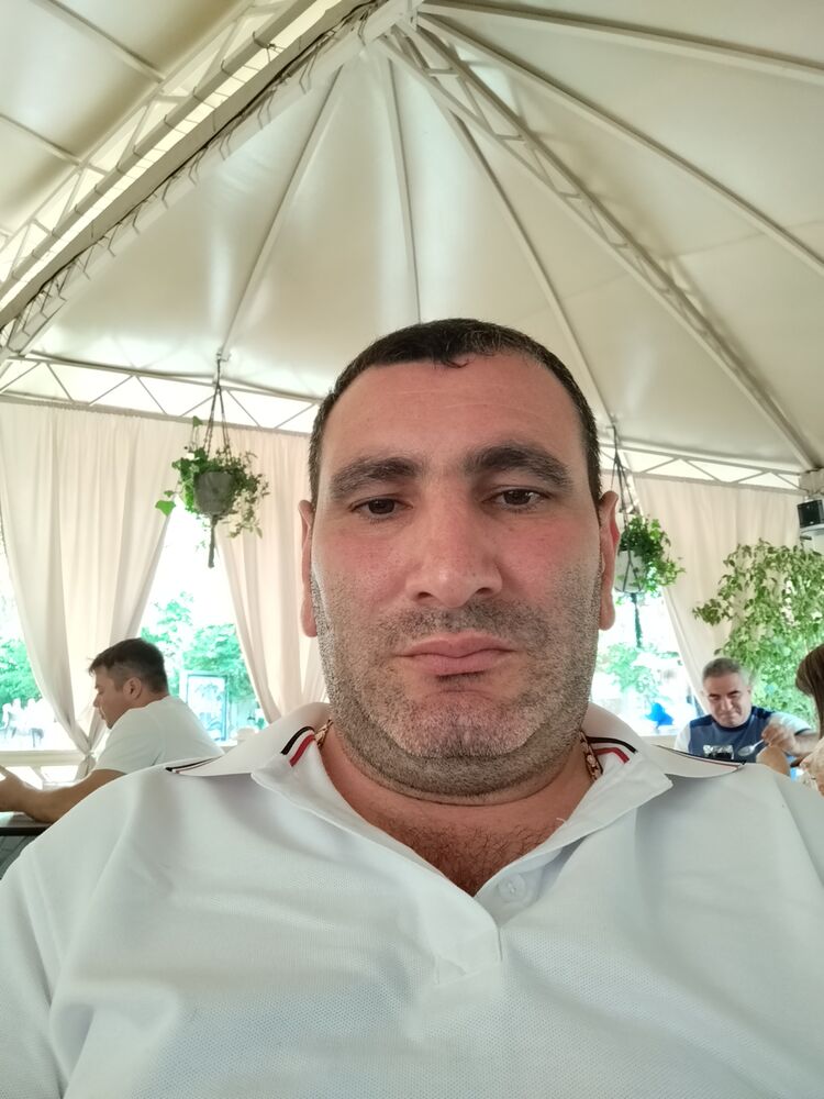  52247438  , 44 ,    