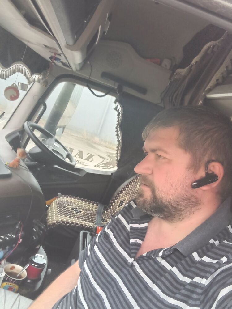  36266928  Kostya, 37 ,     