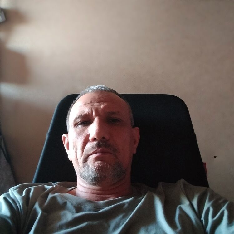  52822358  , 51 ,    