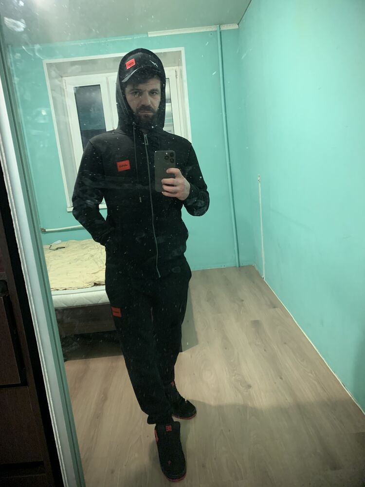  41875988  , 32 ,    