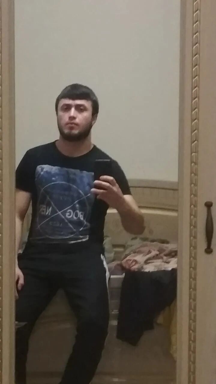  48731648  Abdulla, 31 ,    