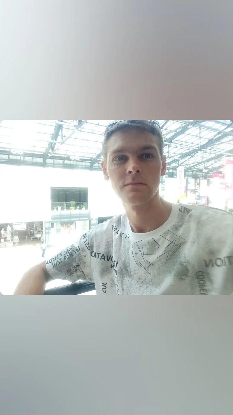  47346408  , 24 ,    