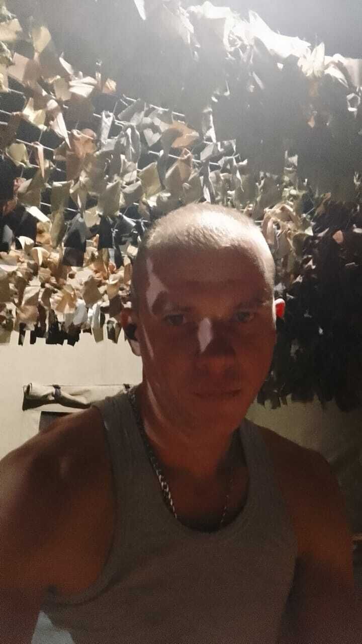  46760858  , 33 ,    
