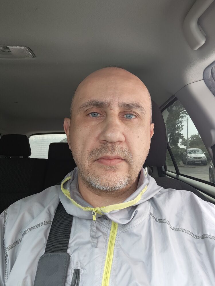  54820558  , 40 ,    -